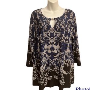 Roz & Ali Top in blue , beige and black.  Size 1X